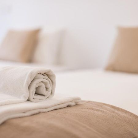 Mouraria Blue Three-Bedroom Apartment W/ Parking - By Lu Holidays Lisboa Eksteriør bilde