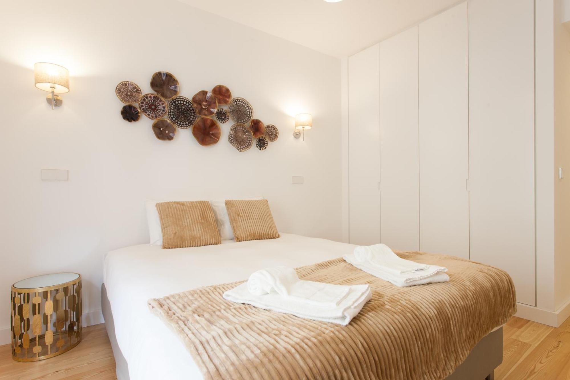 Mouraria Blue Three-Bedroom Apartment W/ Parking - By Lu Holidays Lisboa Eksteriør bilde